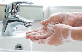 تجنبوا غسل أيديكم بالماء الساخن.. لهذه الأسباب
