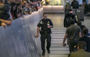 الصين تحذر مواطنيها من السفر لأمريكا