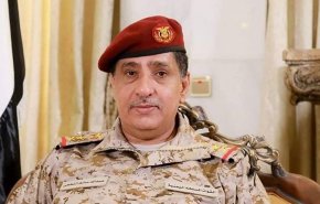 هادي يقيل رئيس أركان قواته على خلفية الخسائر بصنعاء والجوف