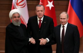 توضیح کرملین درباره برگزاری نشست سران روسیه ــ ایران ــ ترکیه