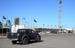 ليبيا.. إخلاء مطار معيتيقة الدولي 