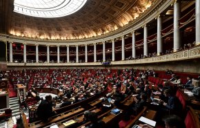 النواب الفرنسيون يقرون مشروع إصلاح النظام التقاعدي