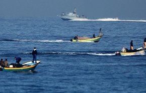 بحرية الاحتلال تعتدي على الصيادين في بحر غزة
