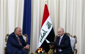 الرئيس العراقي يتسلم رسالة نصية من الرئيس المصري
