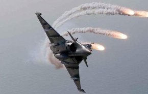 حمله هوایی گسترده جنگنده های آل سعود به یمن  