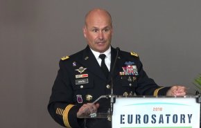 قائد القوات الأمريكية في أوروبا يخضع للحجر الطوعي بسبب كورونا