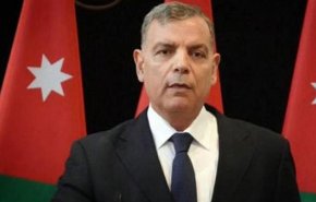 وزير الصحة الأردني يعلن حظر السفر إلى سوريا ولبنان