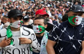 بالصور/ رغم الكورونا.. الجزائريون يواصلون التظاهر للأسبوع الـ56 