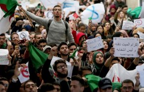 حظر الاحتجاجات في الجزائر بسبب كورونا