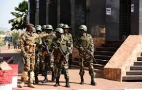 کشته شدن ۳۰ سرباز ارتش مالی به دست عناصر مسلح