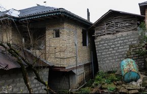 خسارات به جا مانده از رانش زمین در روستای لیلیم املش - گیلان