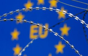 الاتحاد الأوروبي يتوجه نحو تخفيف العقوبات على سوريا واليمن وليبيا