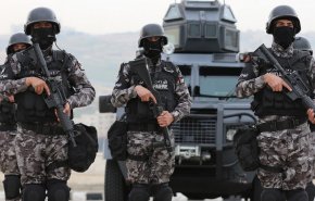 القوات المسلحة الأردنية تستلم 8 ناقلات جنود من قطر