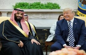 واشنطن بوست: ترامب يواصل مغازلة بن سلمان رغم تهوره