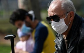 هل يبقى كبار السن في عزلة حتى 2021؟