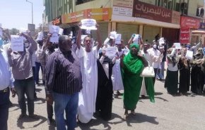السودان.. اعتقال 23 متظاهرا من أنصار البشير