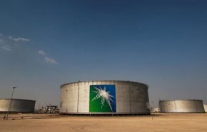 رویترز خبر داد: افت بی‌سابقه صادرات نفت سعودی طی یک دهه گذشته