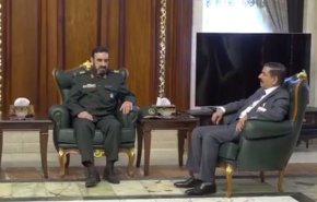 مسؤول عسكري ايراني يلتقي وزير الدفاع العراقي.. ماذا دار بينهما؟