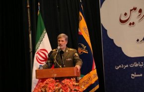 تسليم الزوارق الحربية لحرس الثورة يعزز الامن بالخليج الفارسي