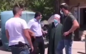لحظه بازداشت خطیب مسجد الاقصی توسط نظامیان صهیونیست + ویدئو