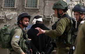 الاحتلال يعتقل 4 شبان فلسطينيين ويستولي على مركبتهم في الضفة