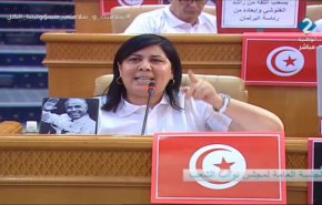 شاهد.. نائبة تونسية تهاجم الغنوشي خلال مسائلته