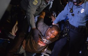 بکار گیری پلیس زندان‌های آمریکا برای سرکوب اعتراضات مردمی
