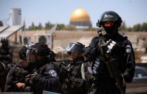 الاحتلال يبعد أسيرا محررا عن القدس لـ 6 أشهر