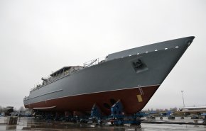 شاهد..روسيا تستعرض سفنا حربية من نوع خاص هذا الشهر