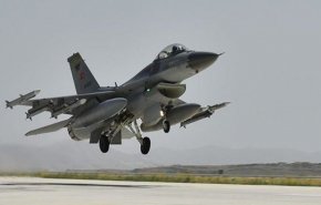 نیروهای هوایی و دریایی ترکیه در دریای مدیترانه رزمایش نظامی برگزار کردند