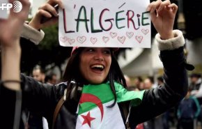 شرطة الجزائر تمنع تجمعا مناصرا للحراك وتوقف متظاهرين