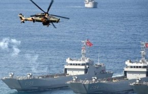 تركيا تجري مناورات بحرية-جوية في المتوسط
