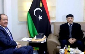عقيلة صالح في الجزائر لبحث الأزمة الليبية مع تبون