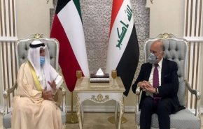رئيس الوزراء العراقي يؤكد أهمية تفعيل مقررات مؤتمر الكويت