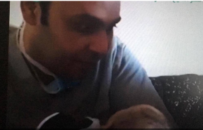 فيديو مؤثر.. طبيب مصري فقد بصره بسبب كورونا يرزق بطفل بعد 11 عاما