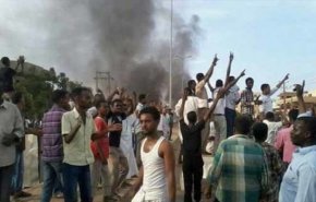 الأمن السوداني يفرق تظاهرات في عطبرة بالقوة
