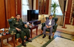 وزير دفاع العراق يستقبل ملحق ايران العسكري في بغداد