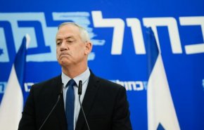 وزير الحرب الاسرائيلي يبحث مع  الاجهزة الامنية 