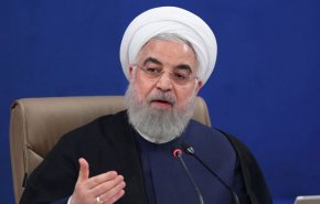 روحانی: در برابر جهاد و فداکاری کارکنان وزارت نیرو به قامت می ایستم