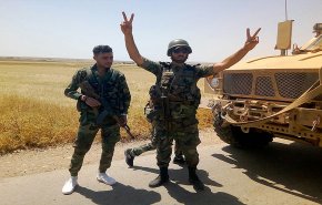 حاجز للجيش السوري يعترض رتل مدرعات أمريكيا بالحسكة