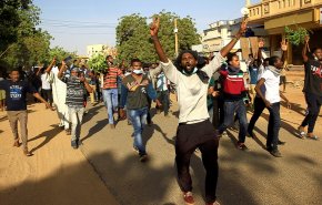 الإمارات تخدع الشباب السوداني وتذهب به إلى القتال + فيديو