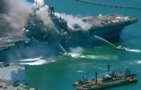 مهار آتش سوزی کشتی جنگی آمریکا پس از چهار روز