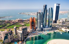 الإمارات تتخذ إجراءات قانونية ضد اشخاص بشأن كورونا