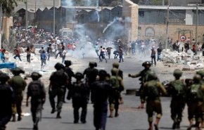 مواجهات بين الفلسطينيين وقوات الإحتلال في الضفة الغربية
