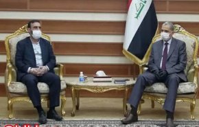 الملحق العسكري الايراني يلتقي وزير داخلية العراق