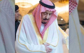 الملك السعودي يغادر المستشفى