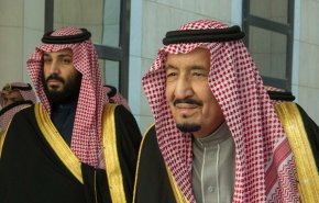 بالفيديو.. هل يتنحى الملك السعودي لولي عهده بن سلمان؟