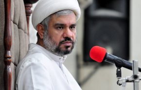 اعتقال الخطيب الحسيني الشيخ حامد عاشور من مطار البحرين