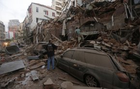 فیلم| زنده بیرون کشیدن دختر بچه ای از زیر آوار انفجار بیروت