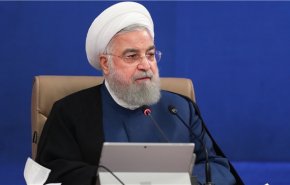 الرئيس روحاني: ايران تشهد قفزة كبرى في قطاع البتروكيمياويات